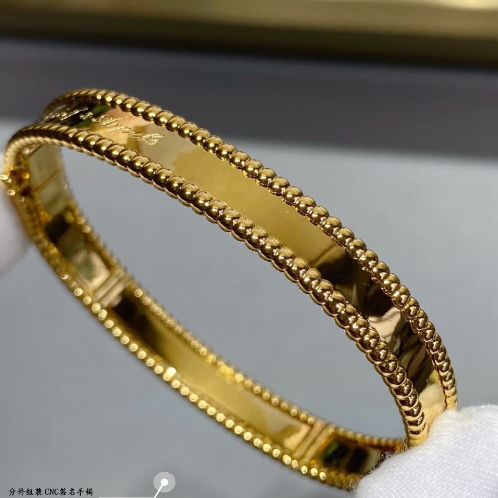 Van Cleef & Arpels Alhambra Gold Bracelet